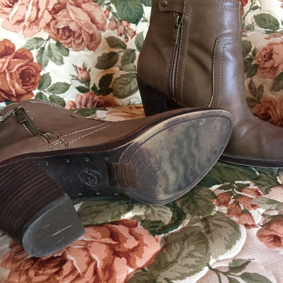 Lucky Brand Booties 🍀 - Picture 3 of 7